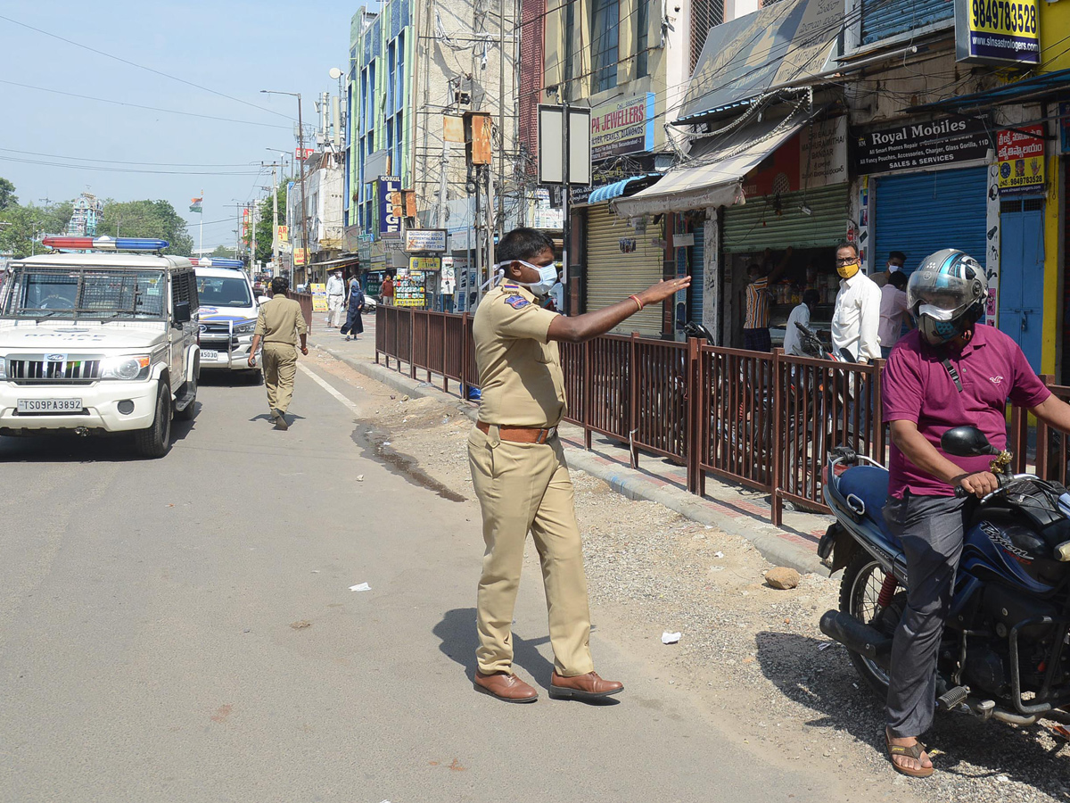 Telangana strict lockdown Photo Gallery - Sakshi6