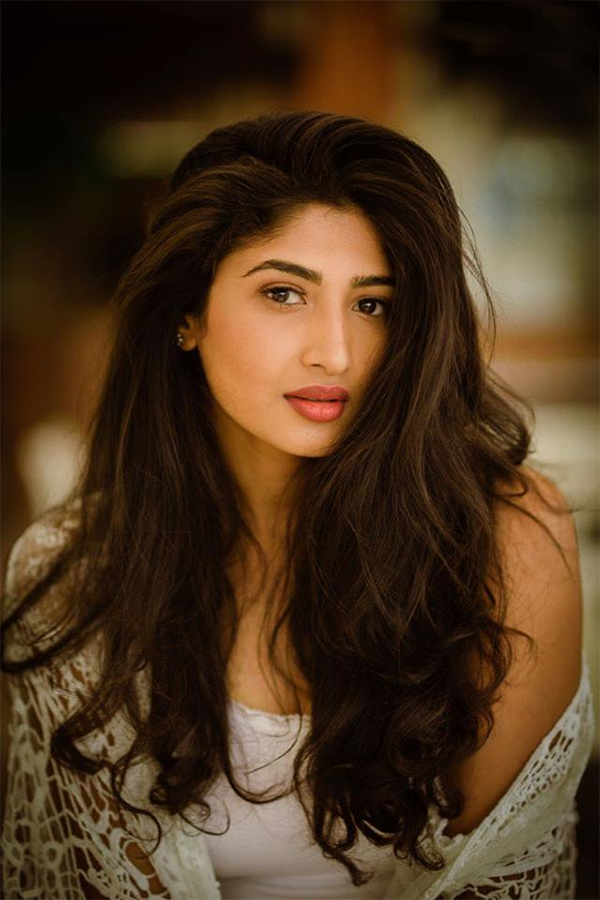 Actress Roshni Prakash Photoshoot Stills - Sakshi10