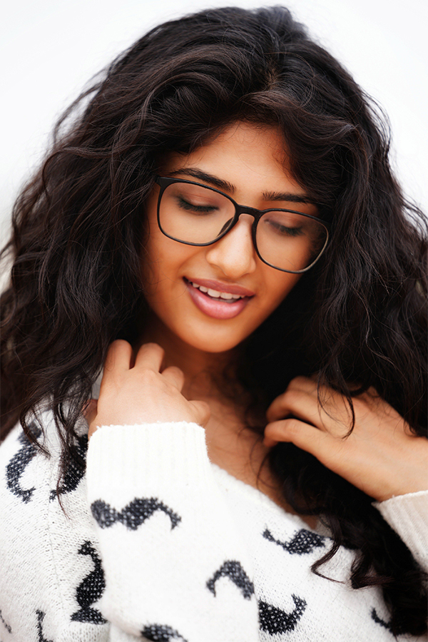 Actress Roshni Prakash Photoshoot Stills - Sakshi11