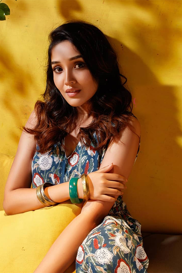 Anikha Surendran Latest pics  - Sakshi12