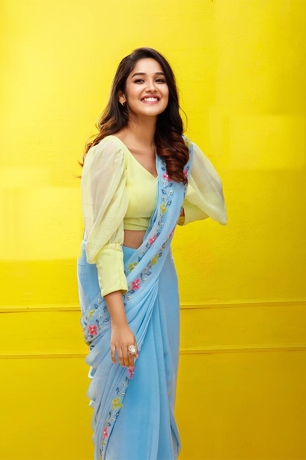Anikha Surendran Latest pics  - Sakshi21