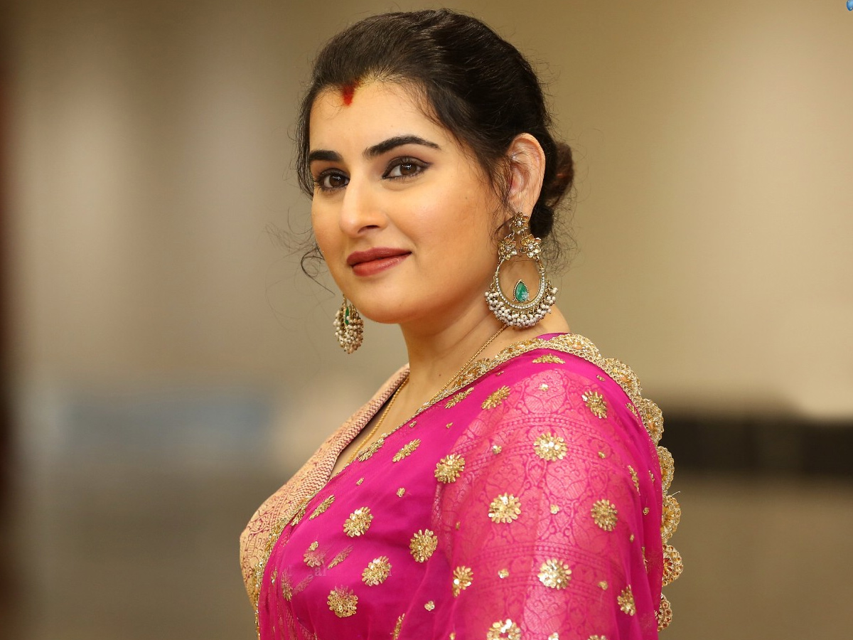 Actress Archana Photo Gallery - Sakshi10