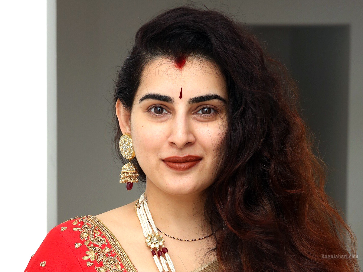 Actress Archana Photo Gallery - Sakshi12