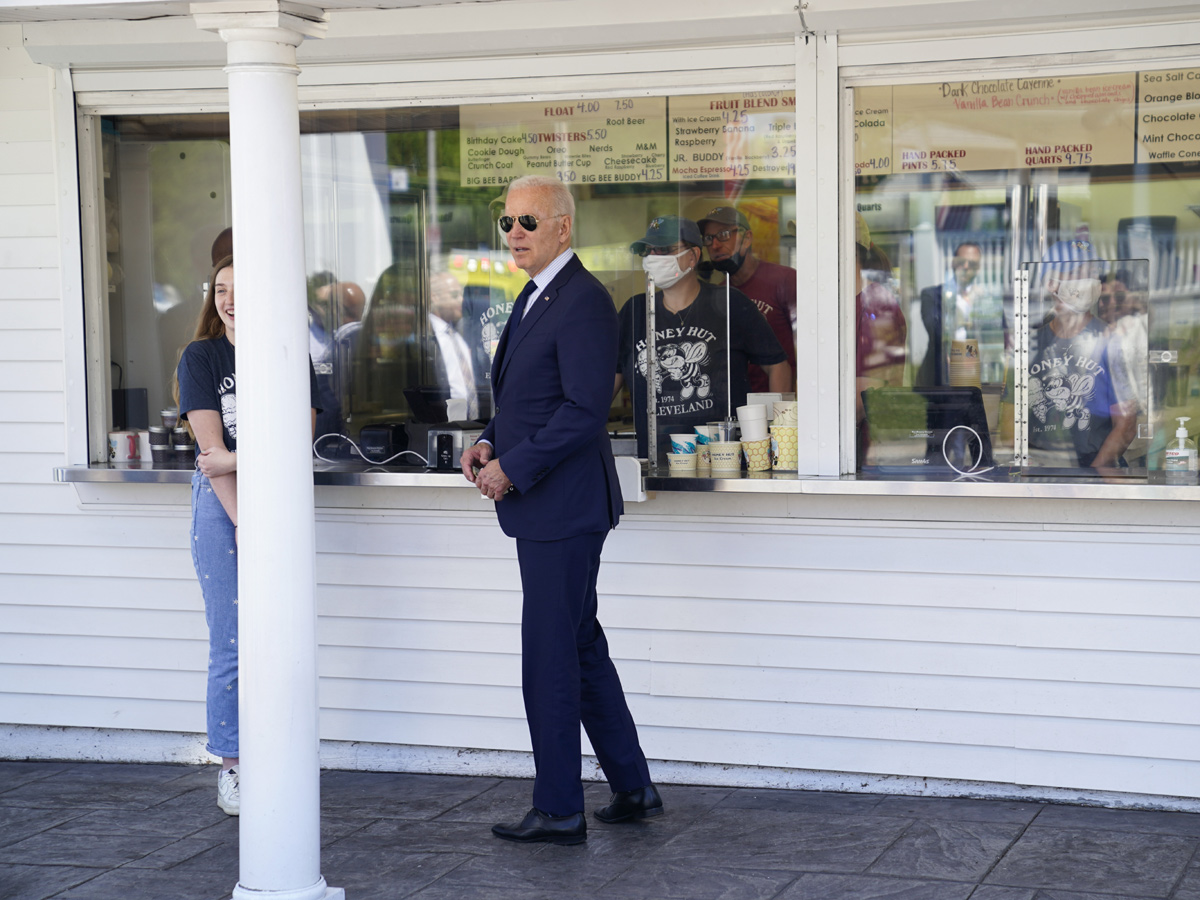 President Joe Biden Stops At Cleveland Ice Cream Shop Photo Gallery - Sakshi13