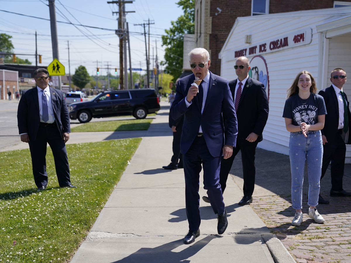 President Joe Biden Stops At Cleveland Ice Cream Shop Photo Gallery - Sakshi15