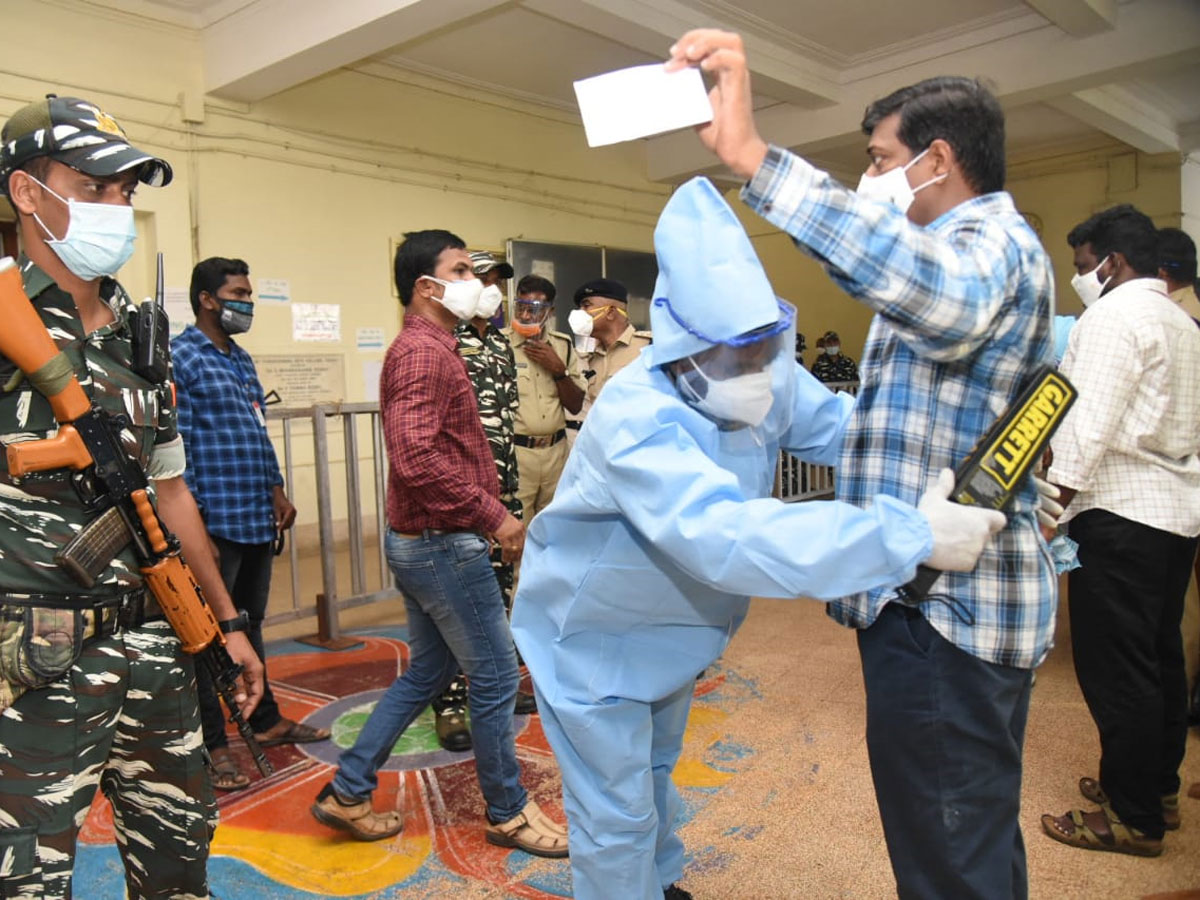 YSSRCP Solid Success In Tirupati Photo Gallery - Sakshi12