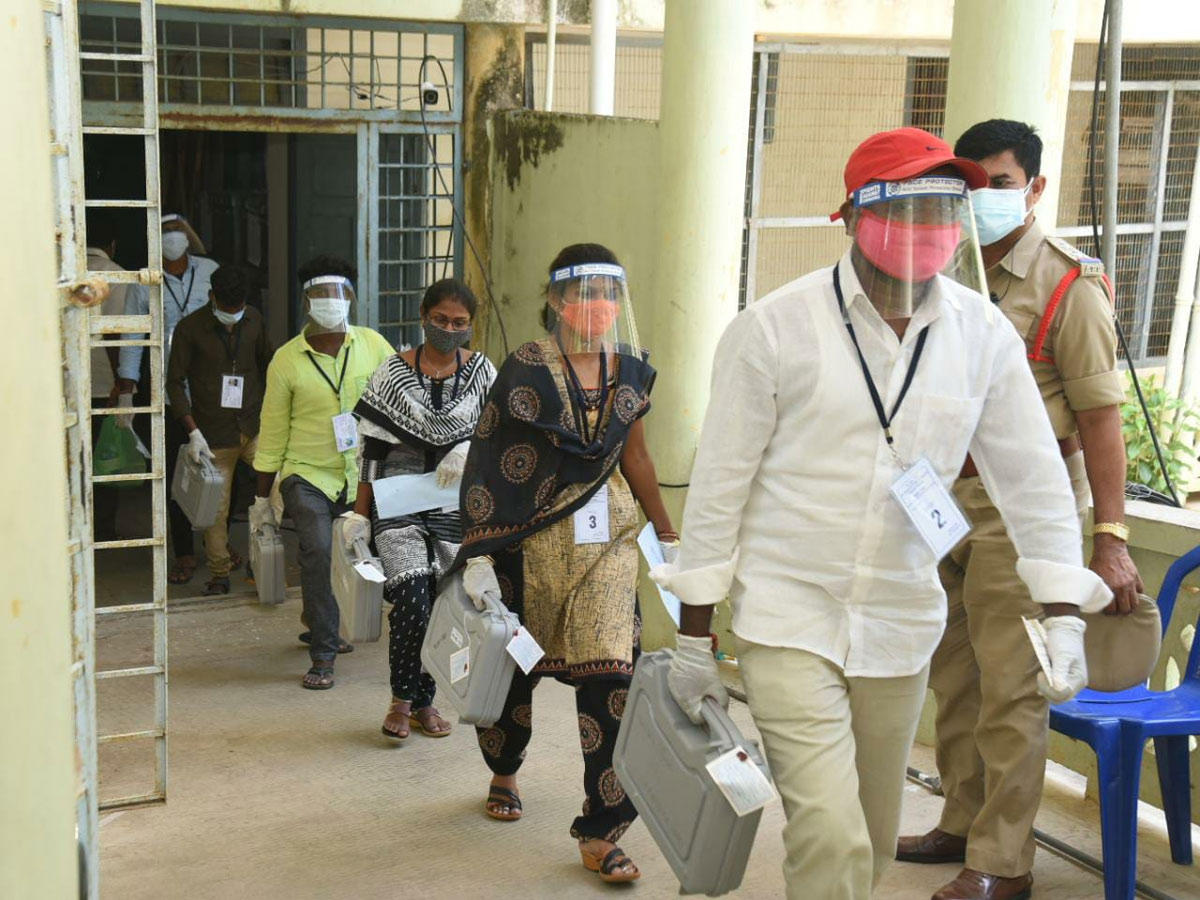 YSSRCP Solid Success In Tirupati Photo Gallery - Sakshi13