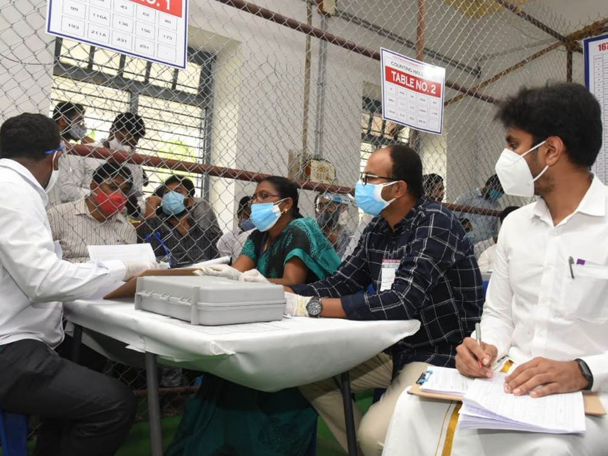 YSSRCP Solid Success In Tirupati Photo Gallery - Sakshi18