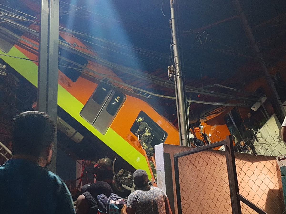 Metro Train Overpass Collapsed In Mexico City Photo Gallery - Sakshi11