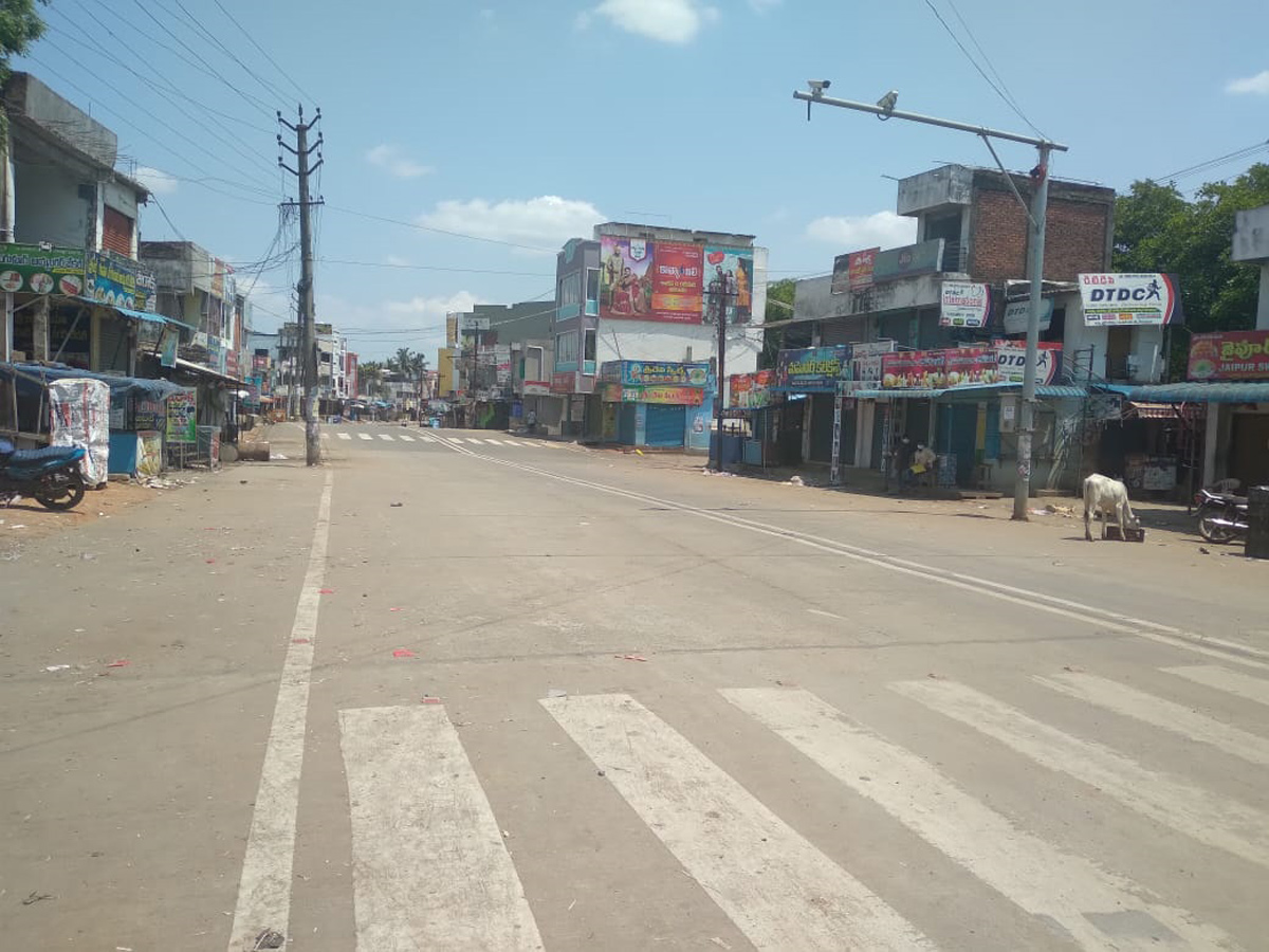 Partial curfew in Andhra Pradesh for 14 days starting from May 5 - Sakshi27