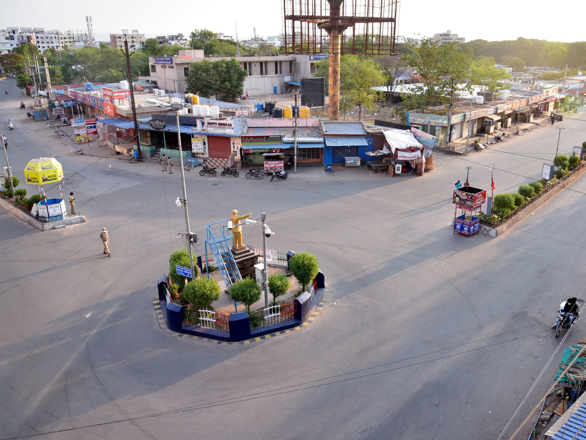 Partial curfew in Andhra Pradesh for 14 days starting from May 5 - Sakshi32