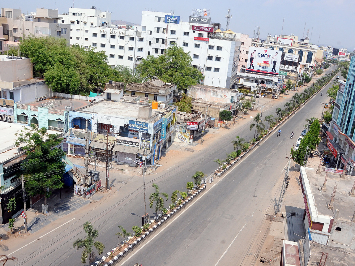 Partial curfew in Andhra Pradesh for 14 days starting from May 5 - Sakshi1
