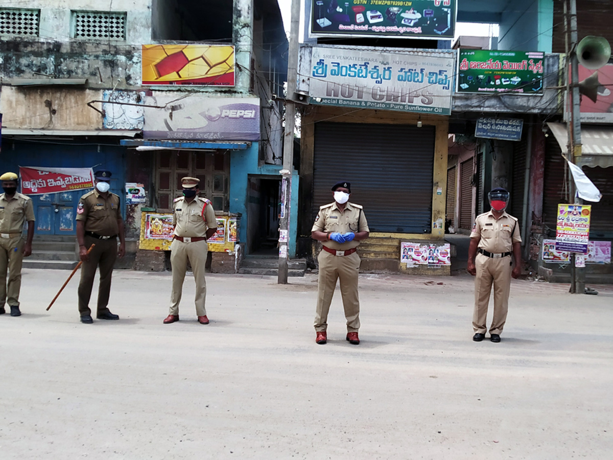 Partial curfew in Andhra Pradesh for 14 days starting from May 5 - Sakshi15