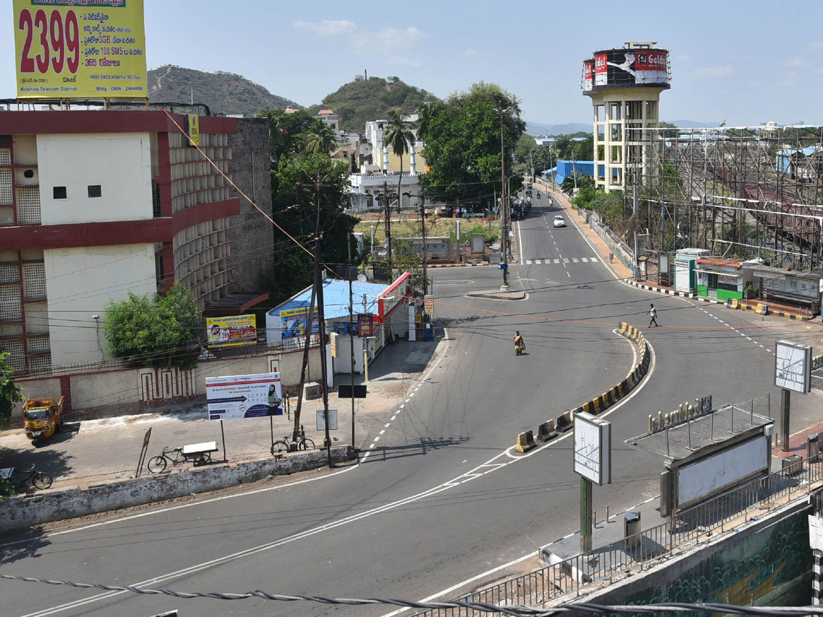 Partial curfew in Andhra Pradesh Day 3 Photo Gallery - Sakshi10