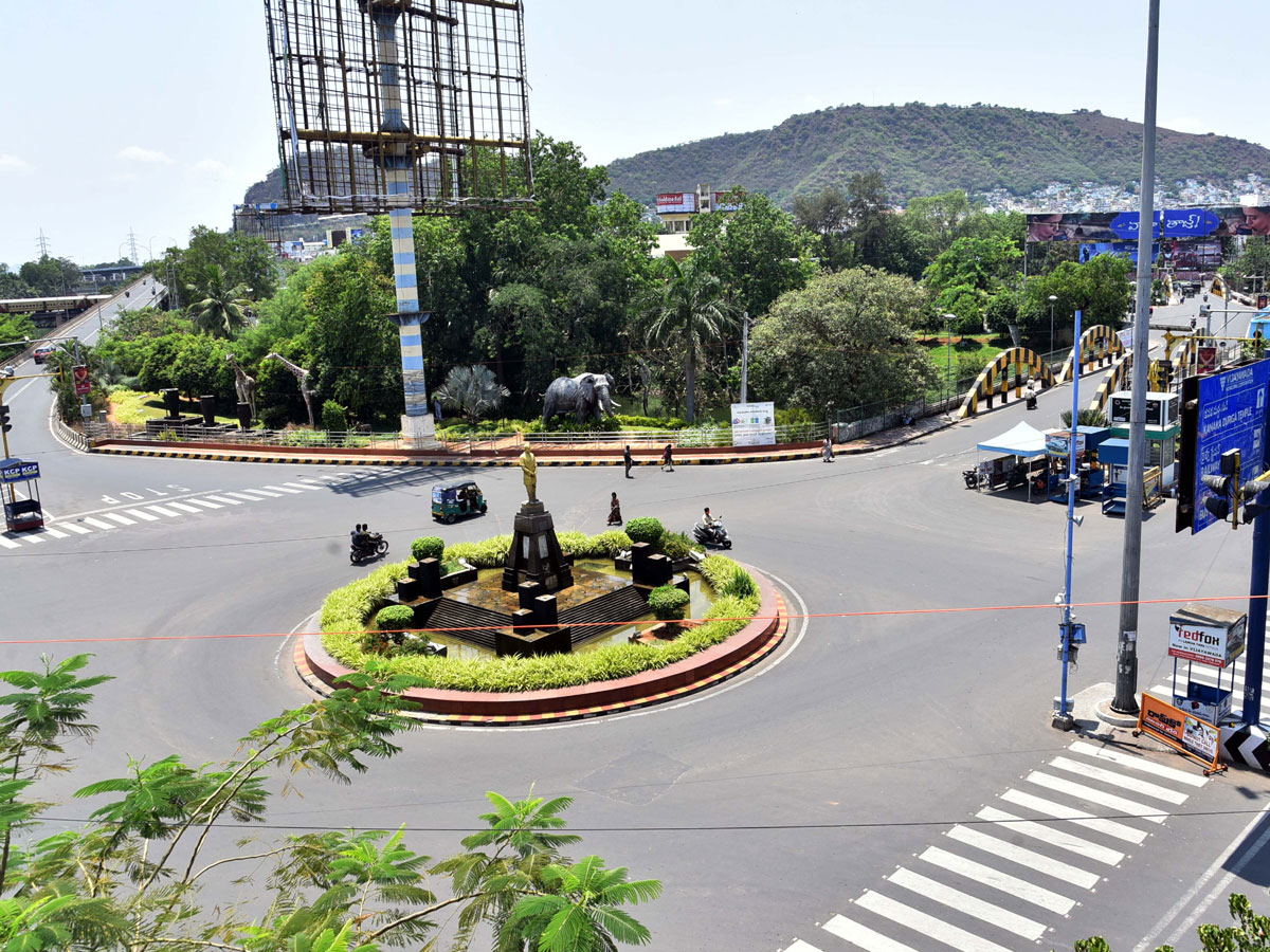 Partial curfew in Andhra Pradesh Day 3 Photo Gallery - Sakshi11