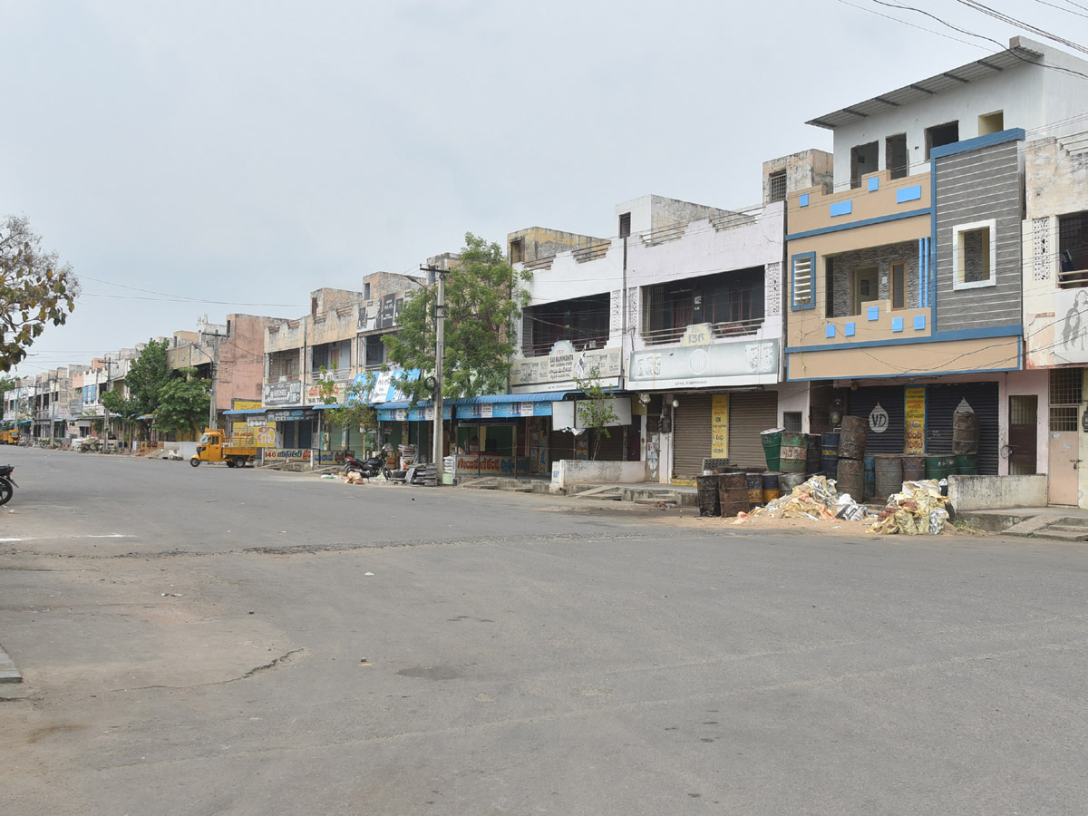 Andhra Pradesh Curfew Photos - Sakshi9