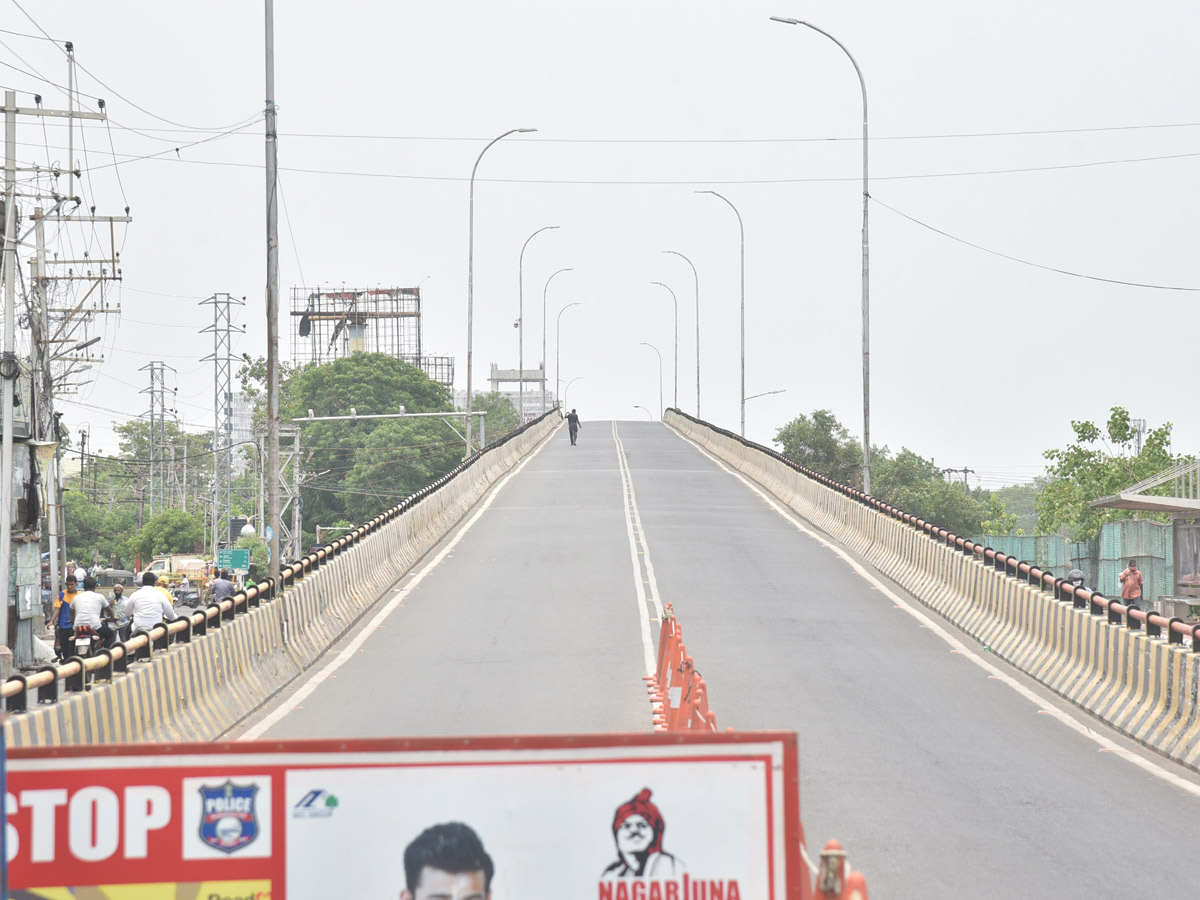 Andhra Pradesh Curfew Photos - Sakshi29