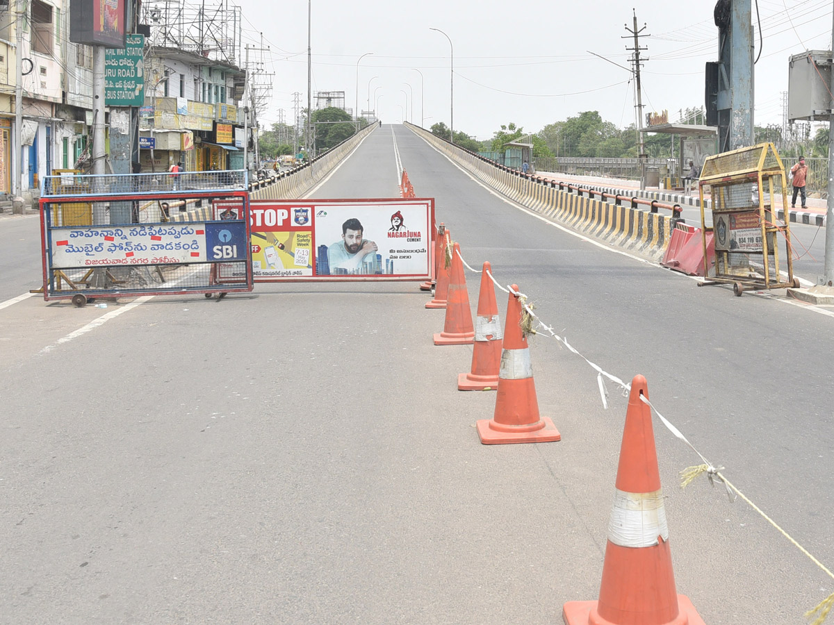 Andhra Pradesh Curfew Photos - Sakshi30