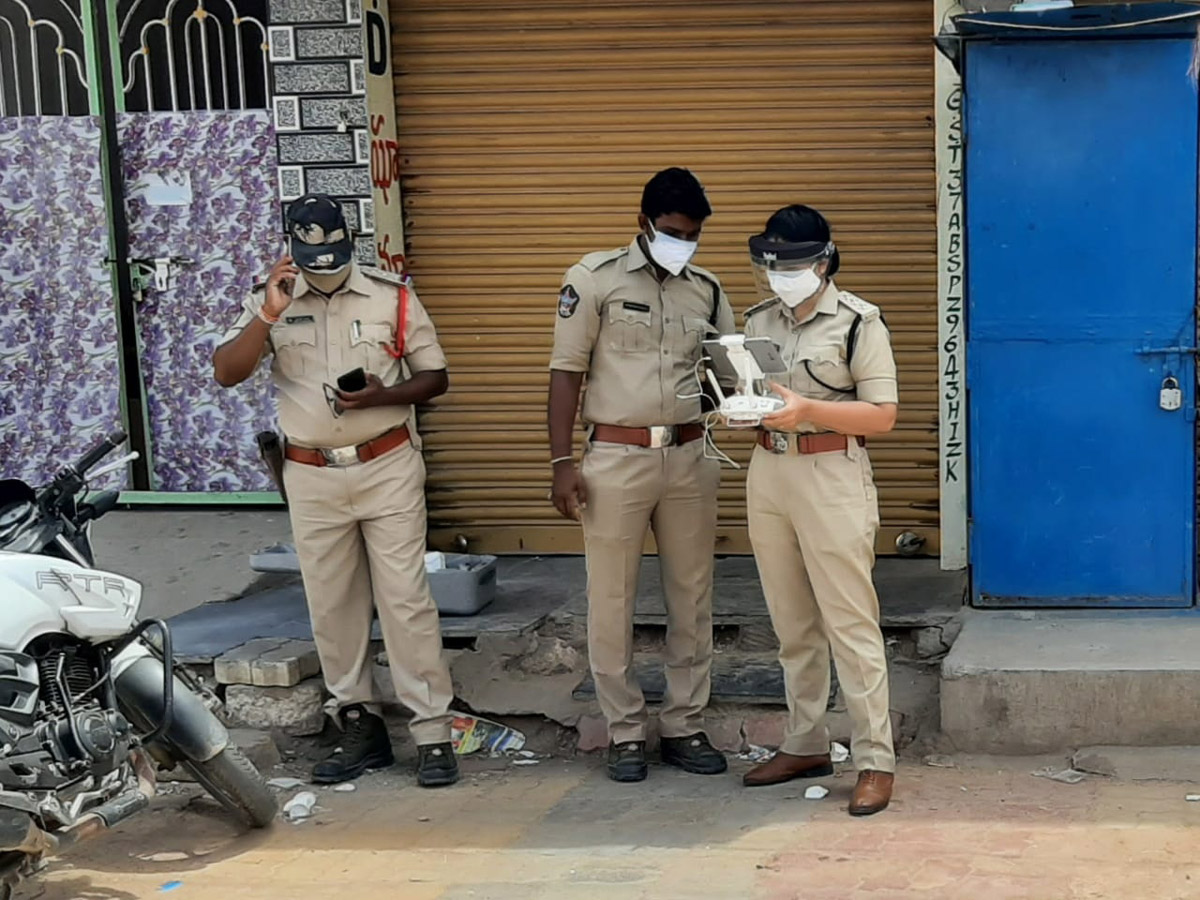 Andhra Pradesh Curfew Photos - Sakshi36