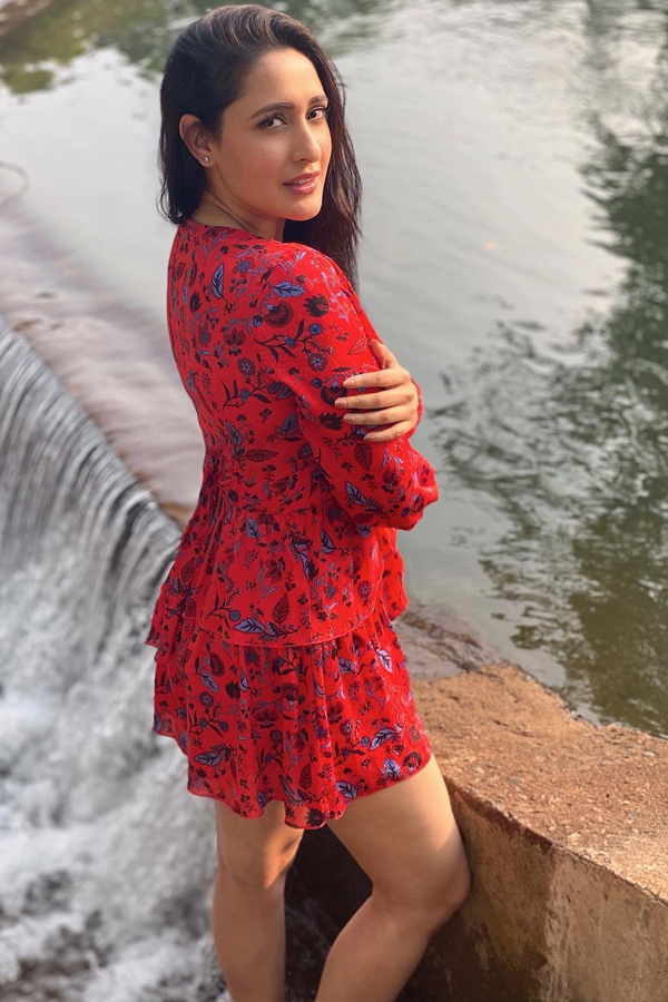 Pragya Jaiswal Photo Gallery - Sakshi11