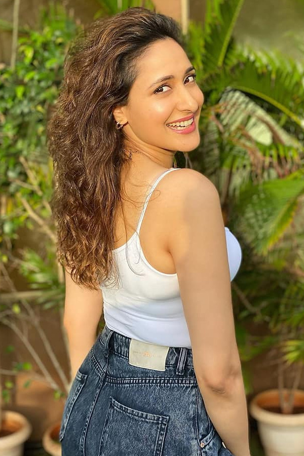 Pragya Jaiswal Photo Gallery - Sakshi23