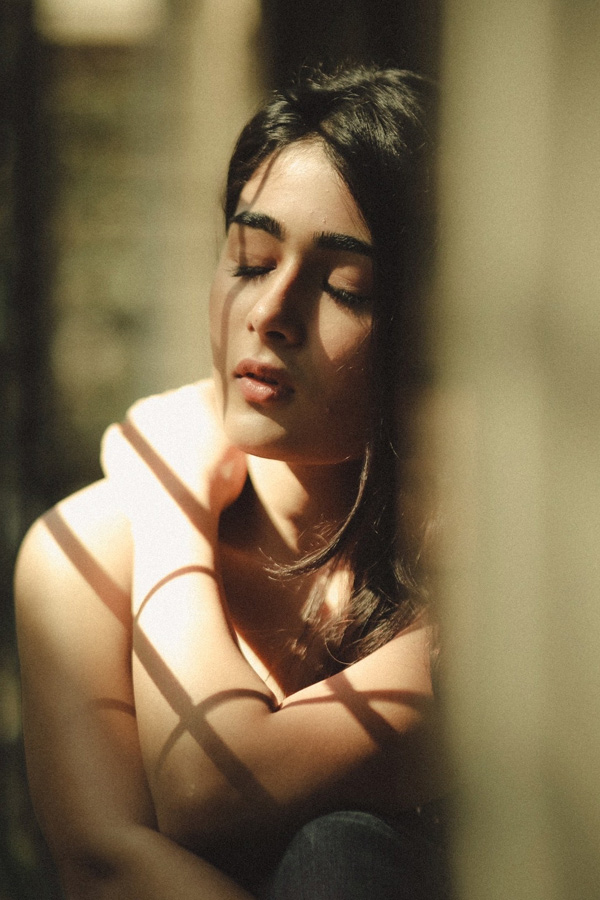 Shalini pandey latest Photo Gallery - Sakshi12