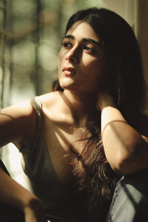 Shalini pandey latest Photo Gallery - Sakshi13
