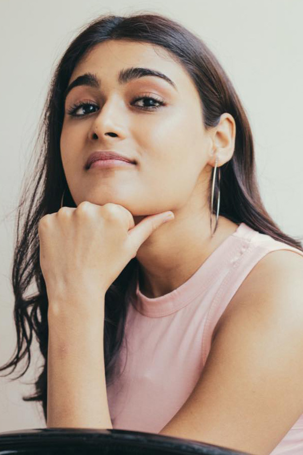Shalini pandey latest Photo Gallery - Sakshi19