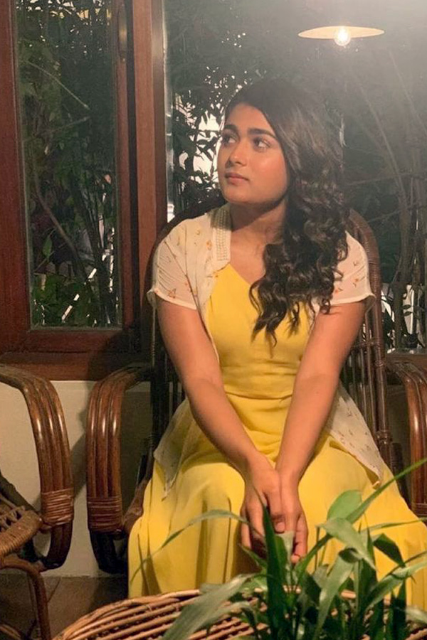 Shalini pandey latest Photo Gallery - Sakshi8