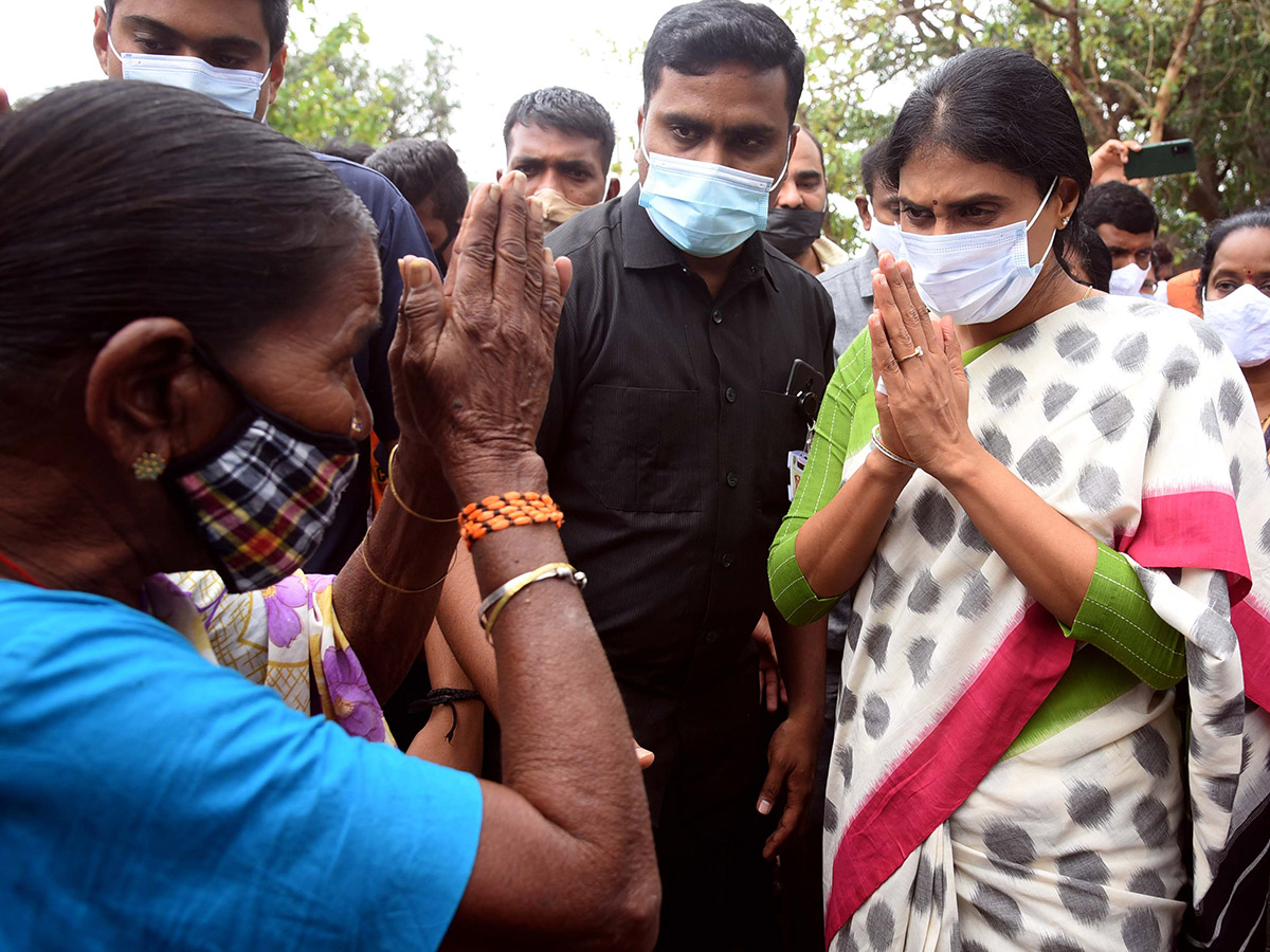 YS Sharmila To Visited Palepalli Village Vikarabad On Farmers Issues - Sakshi10