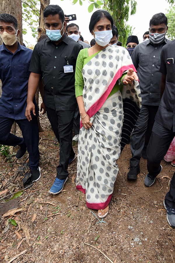 YS Sharmila To Visited Palepalli Village Vikarabad On Farmers Issues - Sakshi19