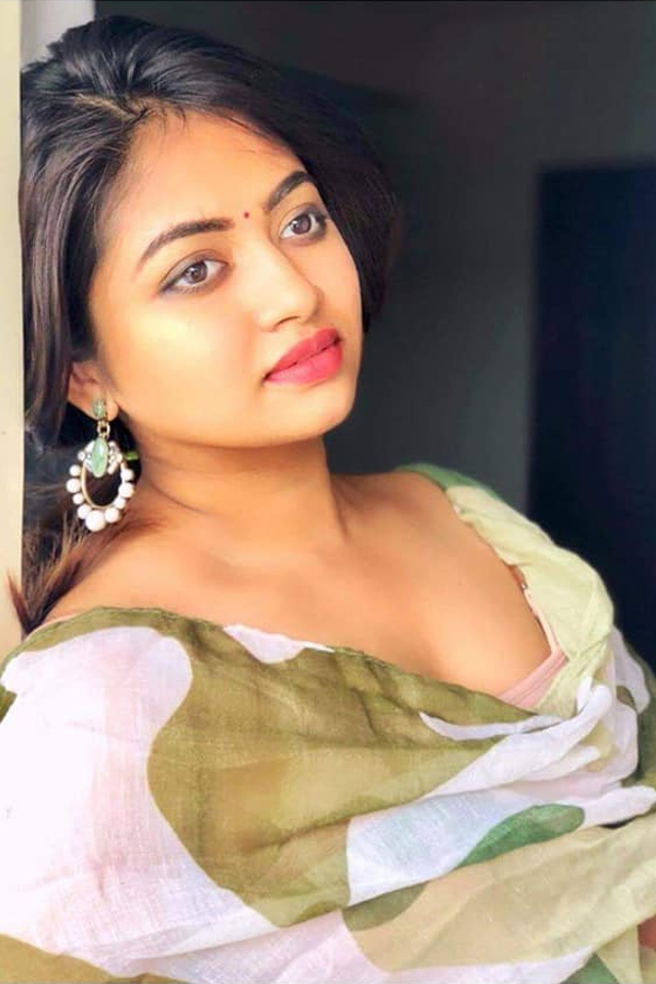 Mollywood Actress Shaalin Zoya Photos Gallery - Sakshi6