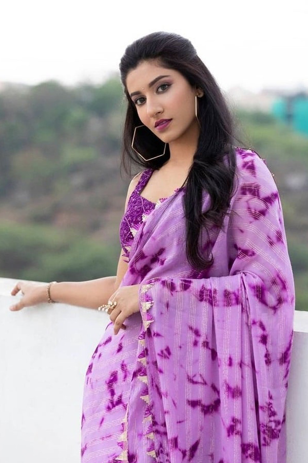 Vishnu priya bhimeneni Latest Pictures Photo Gallery - Sakshi21