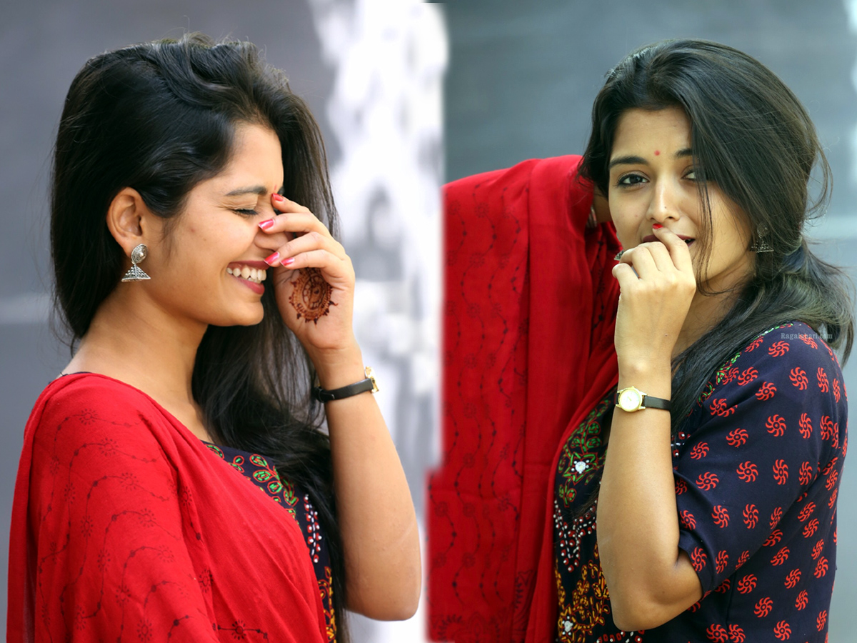 Mounaragam Serial Fame Priyanka Jain Photos - Sakshi23