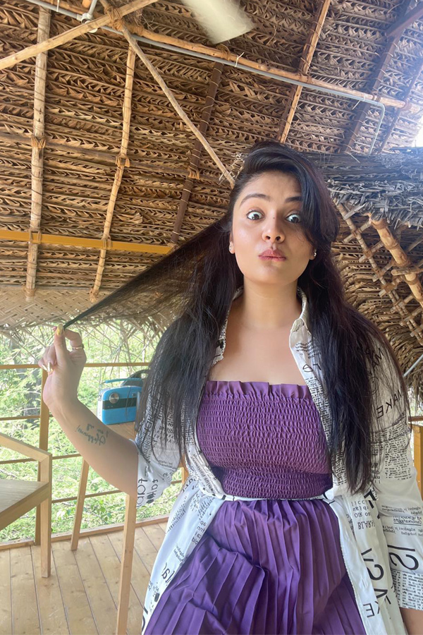 Anchor Srimukhi Latest Pictures Photo Gallery - Sakshi15
