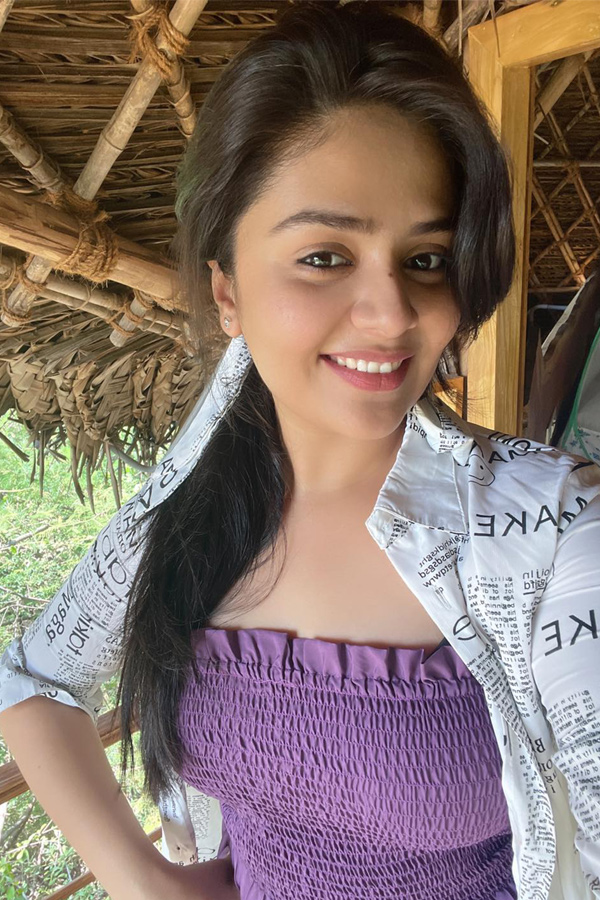 Anchor Srimukhi Latest Pictures Photo Gallery - Sakshi20