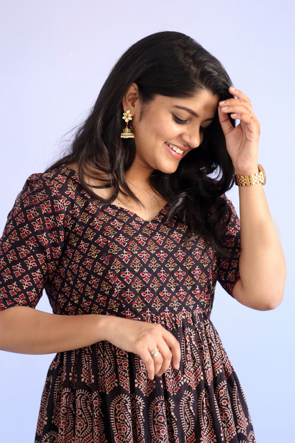 Aakaasam Nee Haddhu Ra Movie Fame Aparna Balamurali Photos - Sakshi22