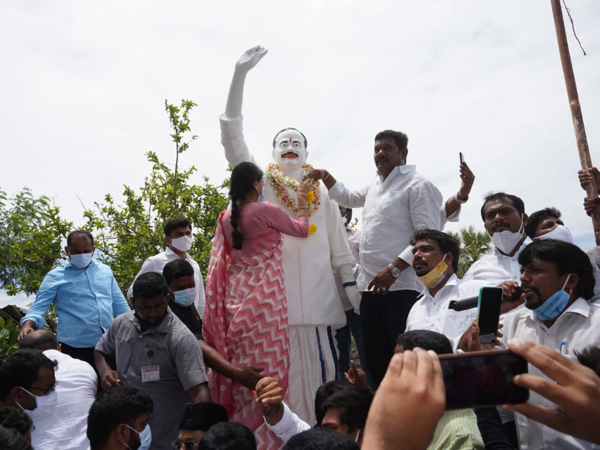 ys sharmila Huzurnagar Visit Photos - Sakshi17