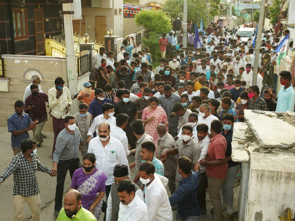 ys sharmila Huzurnagar Visit Photos - Sakshi19