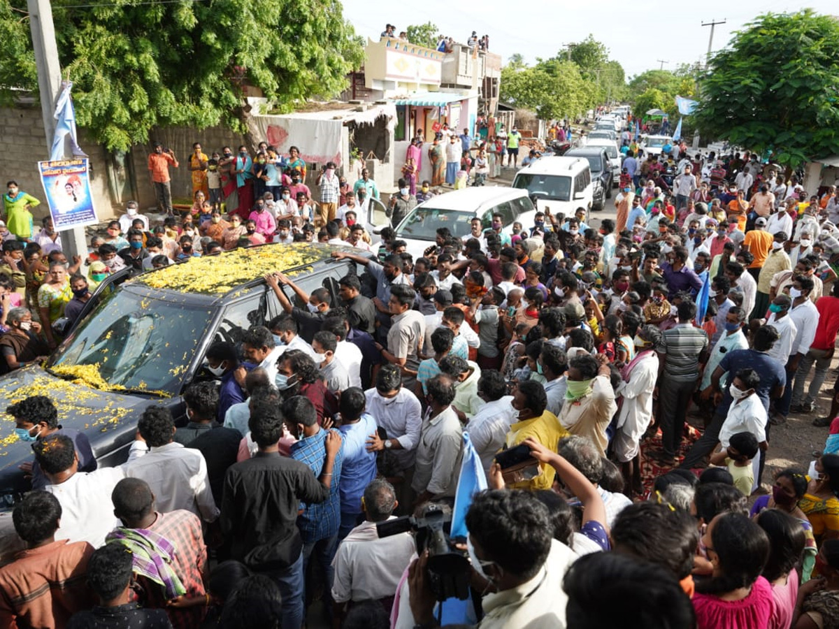 ys sharmila Huzurnagar Visit Photos - Sakshi21