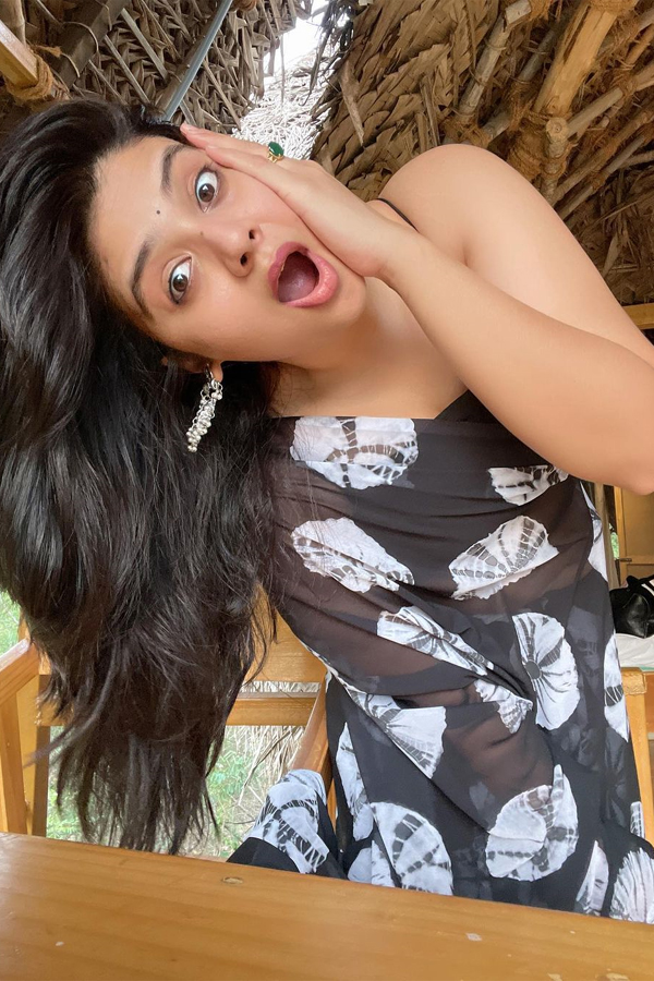Sreemukhi Latest Photos - Sakshi6