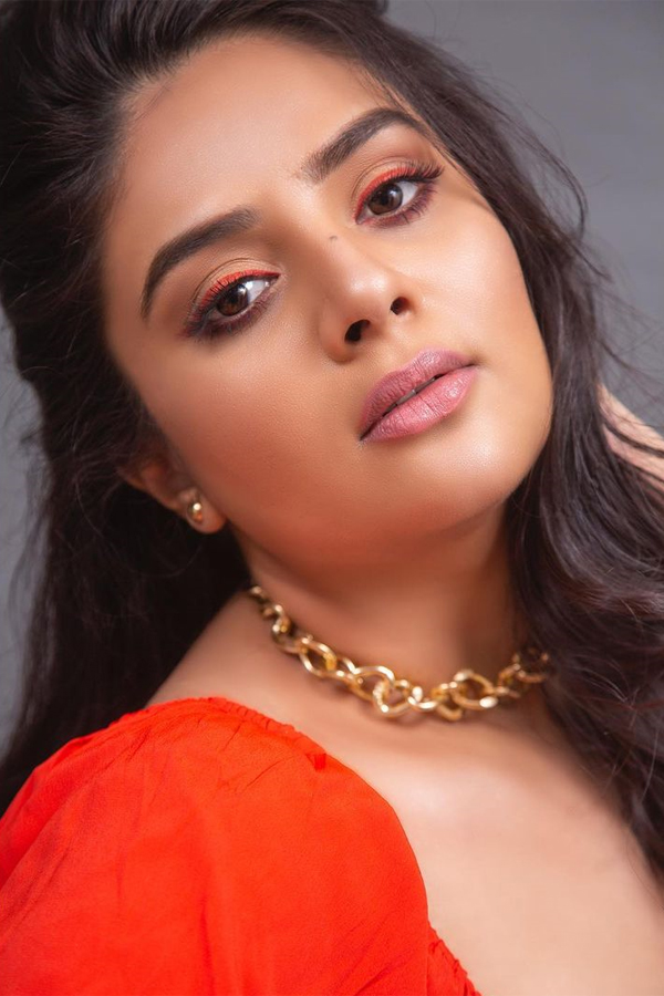 Sreemukhi Latest Photos - Sakshi9