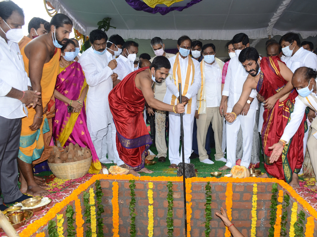  CM KCR Warangal Tour Photo Gallery - Sakshi13