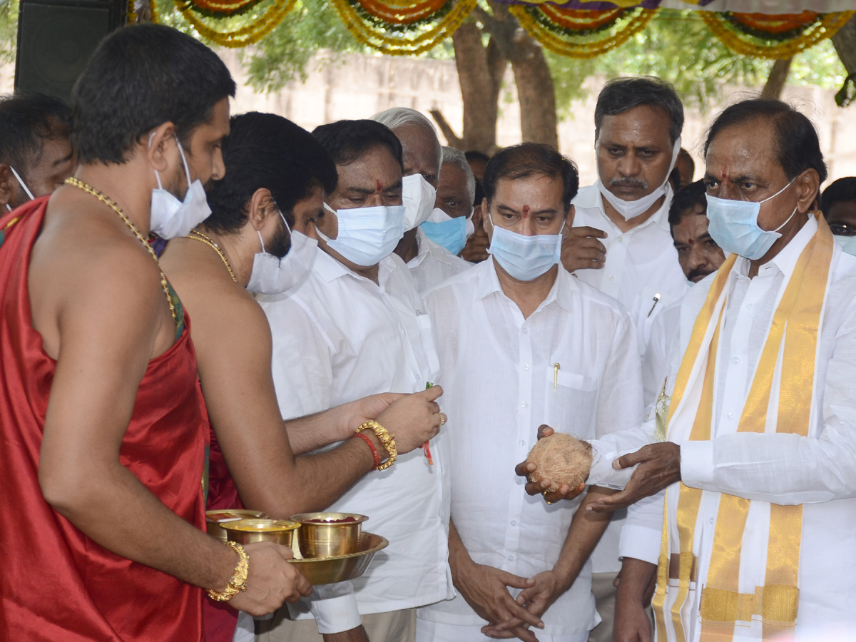  CM KCR Warangal Tour Photo Gallery - Sakshi15