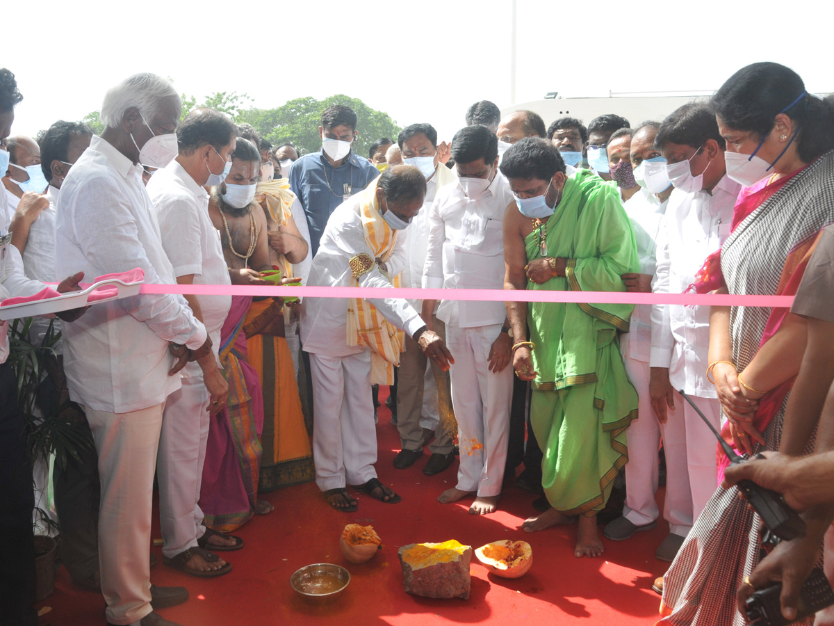  CM KCR Warangal Tour Photo Gallery - Sakshi22