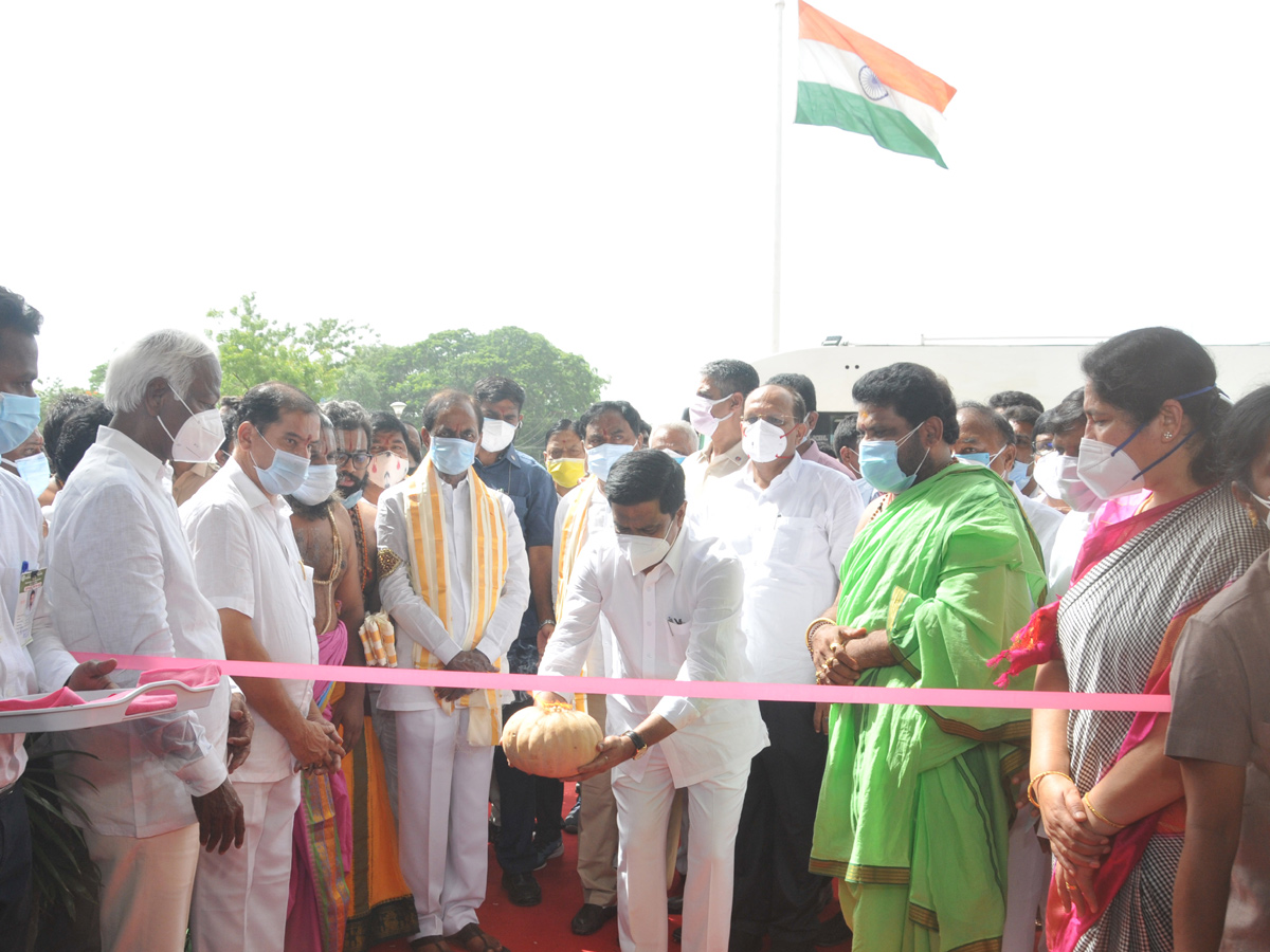  CM KCR Warangal Tour Photo Gallery - Sakshi23