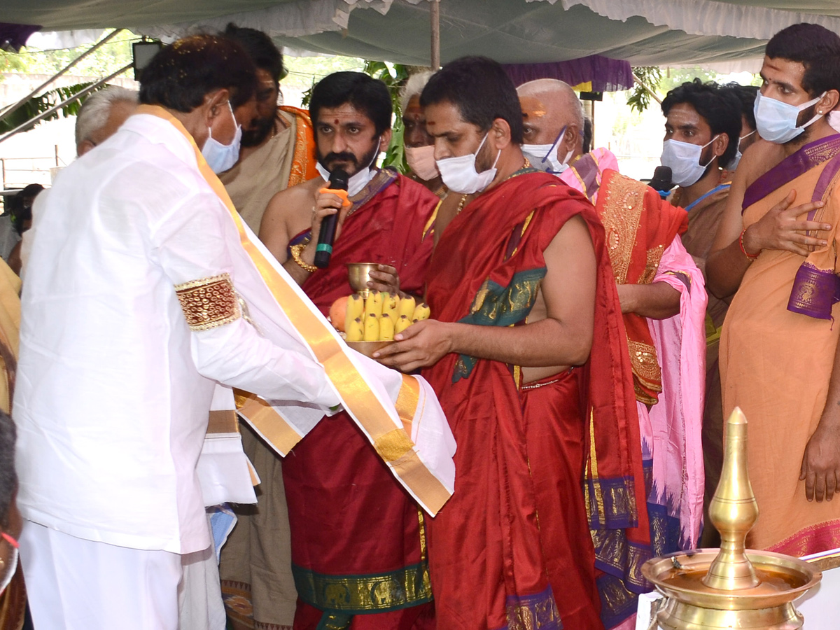  CM KCR Warangal Tour Photo Gallery - Sakshi8