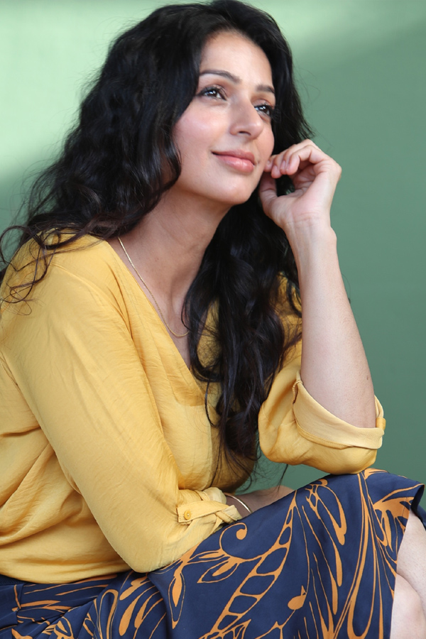 Bhumika Chawla Beautiful Photos - Sakshi19