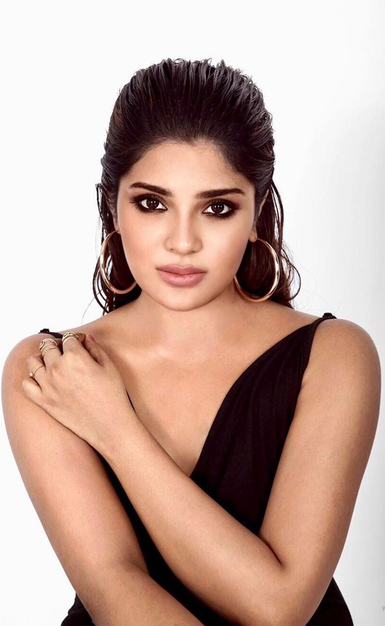 Aathmika Latest Photoshoot Pics - Sakshi23