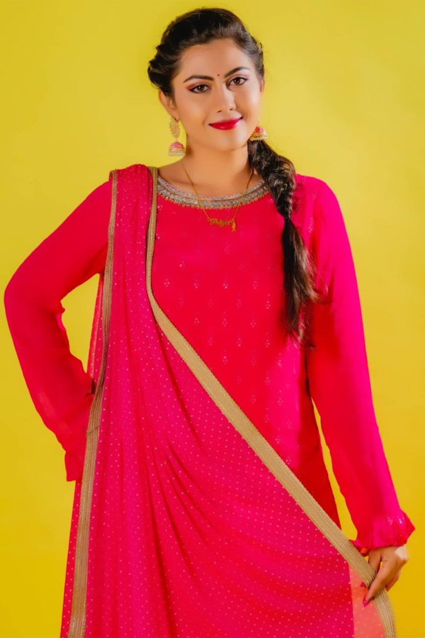 Vadinamma Actress Priyanka Naidu Photos - Sakshi15